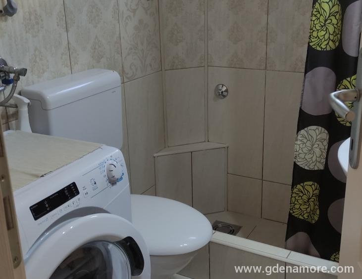 IMG-2de87826f6f3e6c8b3dcad8a5b4f4030-V