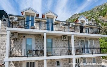 Villa Amfora, частни квартири в града Morinj, Черна Гора