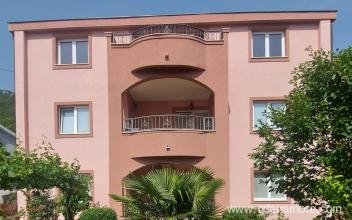 Апартаменти B&B, Яз - Будва, частни квартири в града Jaz, Черна Гора