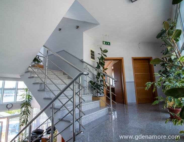 IMG-b850dc7fb108791b76426616d17924c8-V