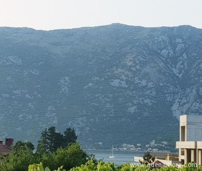 Apartmani Vujovic, alloggi privati a Donji Stoliv, Montenegro