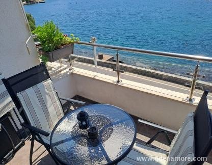 Apartamento Princesa, Ljuta, Kotor, alojamiento privado en Dobrota, Montenegro - 20220703_134336