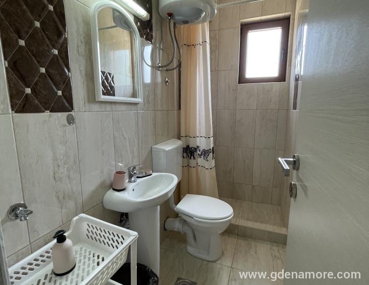 6A3FAA9A-40FB-4CB7-9021-FEE590BE947A