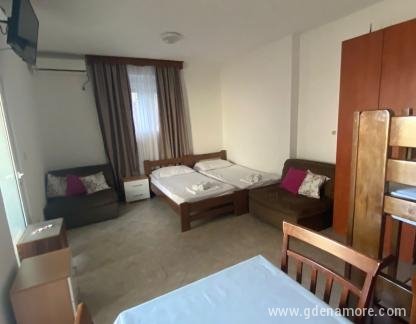Apartments Sara- Jaz, , private accommodation in city Lastva Grbaljska, Montenegro - viber_image_2022-07-08_18-52-47-766