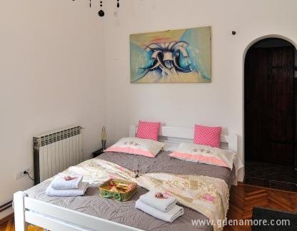Studio apartment, private accommodation in city Tivat, Montenegro - 01