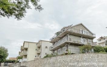 Apartmaji Vasiljević, zasebne nastanitve v mestu Kumbor, Črna gora
