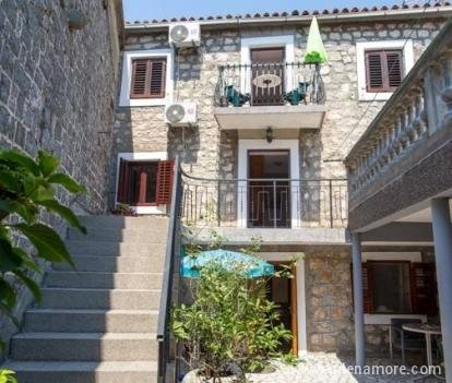 Studio apartmaji Jela, 5 min od plaže, zasebne nastanitve v mestu Bečići, Črna gora