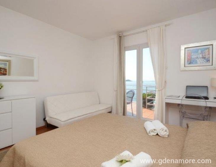 villa-mery-bedroom2-04
