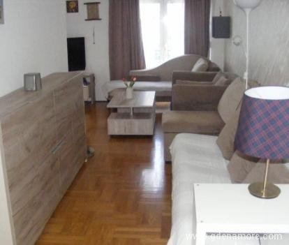 Apartman Chloé, частни квартири в града Budva, Черна Гора