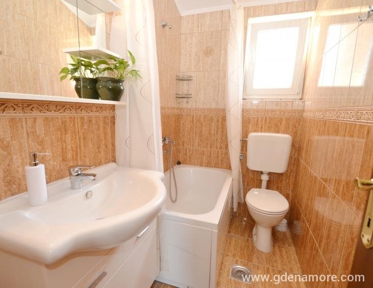Apartman II-kupatilo
