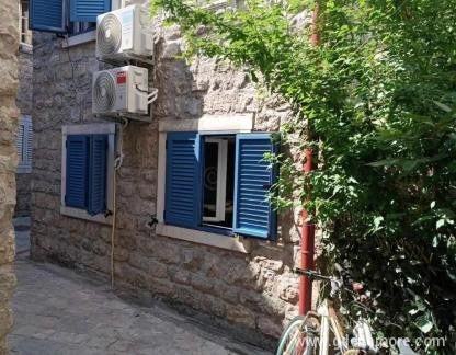 Studio Apartman Danka, alloggi privati a Budva, Montenegro - 445947661_818964149690496_462794792223840593_n