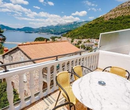 Adriaterhavet, privat innkvartering i sted Sveti Stefan, Montenegro