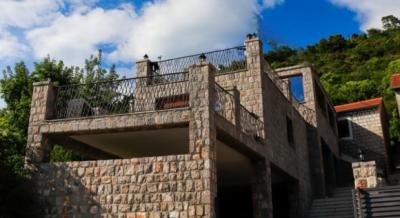 Apartments Lav, private accommodation in city Luštica, Montenegro