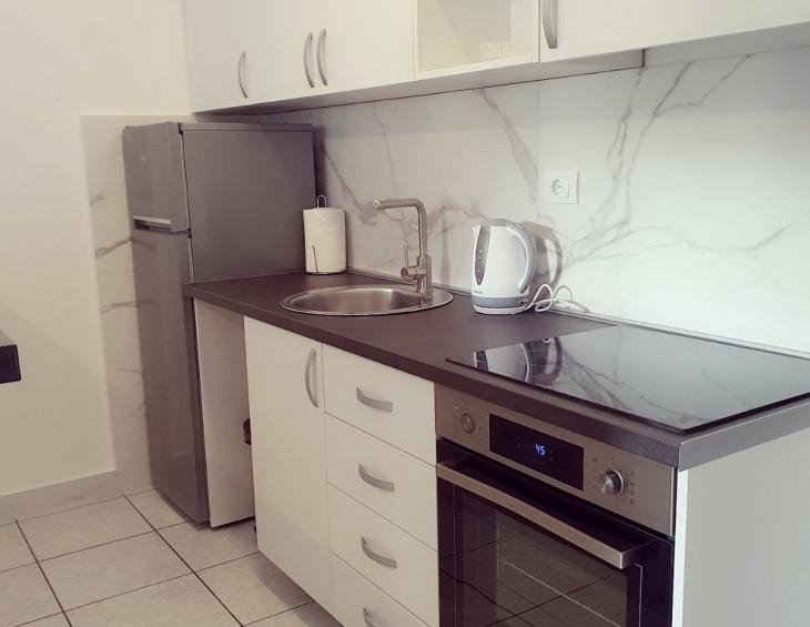 Apartman sa balkonom 