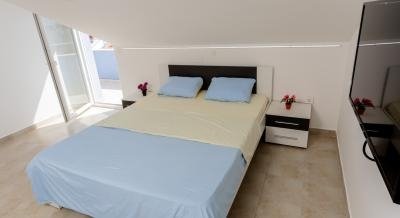 Tesla Apartments Budva, private accommodation in city Budva, Montenegro