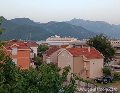 Apartman sa pogledom na more i planinu, Magán szállás a községben Bijela, Montenegr&oacute; - viber_image_2024-05-29_11-48-38-224