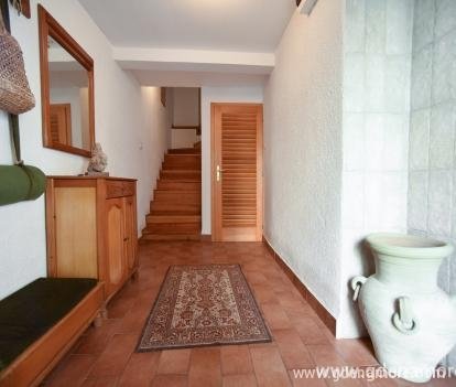 Квадратни апартаменти Стар град, частни квартири в града Budva, Черна Гора