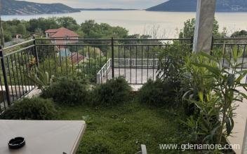 Golden 8 D, alojamiento privado en Zelenika, Montenegro