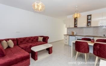  Lux Apartmani Maditeran, privat innkvartering i sted Bijela, Montenegro