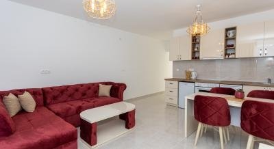  Lux Apartmani Maditeran, Частный сектор жилья Бијела, Черногория