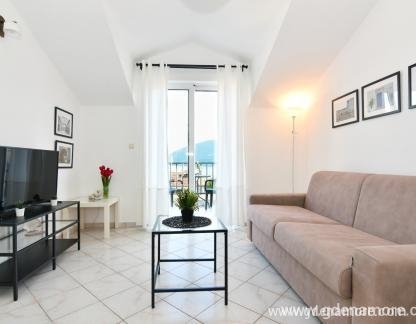 АПАРТАМЕНТИ STANI&Scaron;IĆ, частни квартири в града Herceg Novi, Черна Гора - 8E796D73-BE8E-4DF5-902B-C892B50C9CA0_4gBsedLmWJ