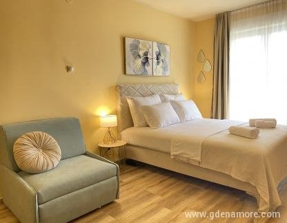 Appartamento in centro, alloggi privati a Petrovac, Montenegro - D747B9CE-9669-4024-B0DB-46308A935A3E