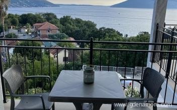 Golden 8 D, private accommodation in city Zelenika, Montenegro