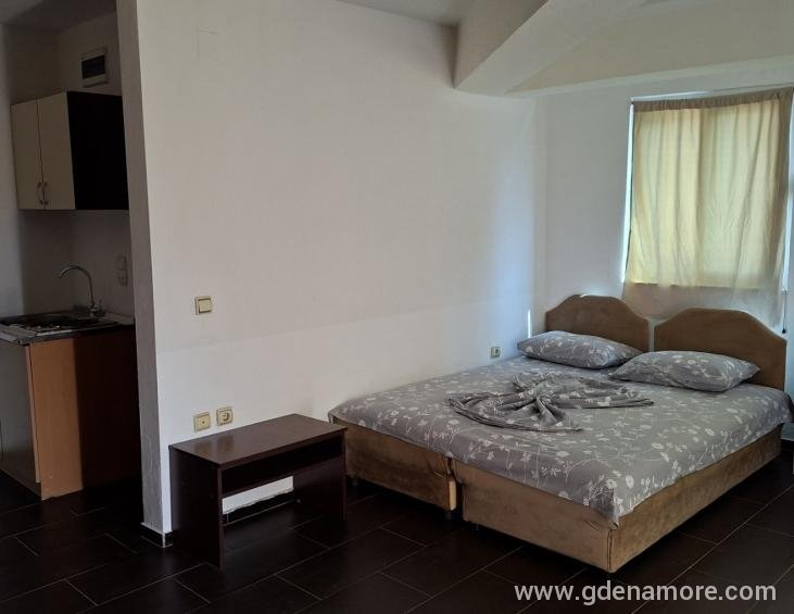 IMG-d180213c15fd0d39346723152febe47c-V
