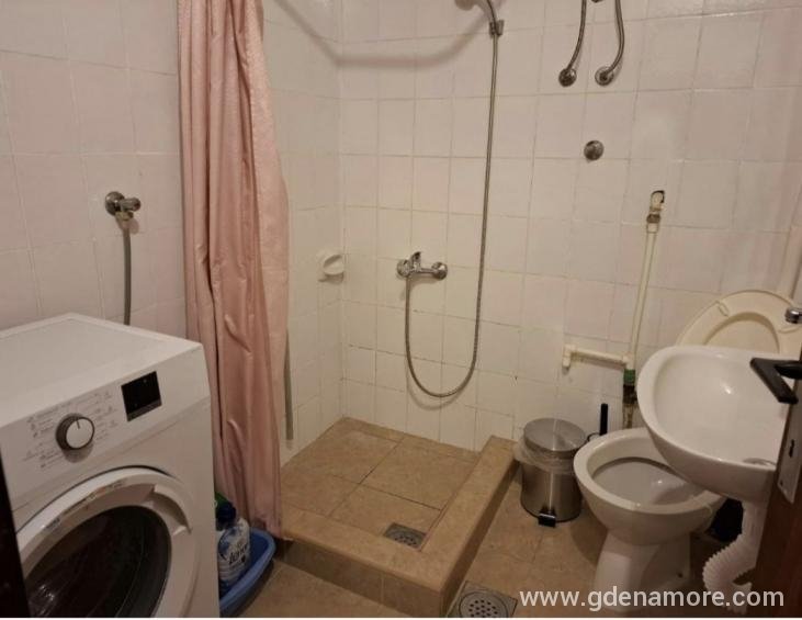 Screenshot_20250820_175913_Bookingcom