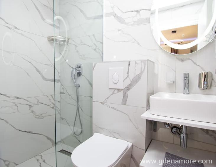 977F7DC7-DF69-48E2-B848-01EF8AB3ADBD