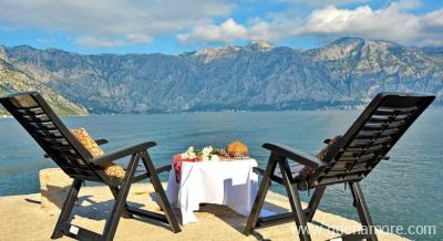 Cattaroom Apartments, privat innkvartering i sted Donji Stoliv, Montenegro