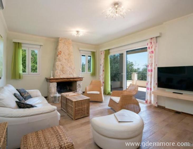 aziza-villa-kastellanoi-corfu-15