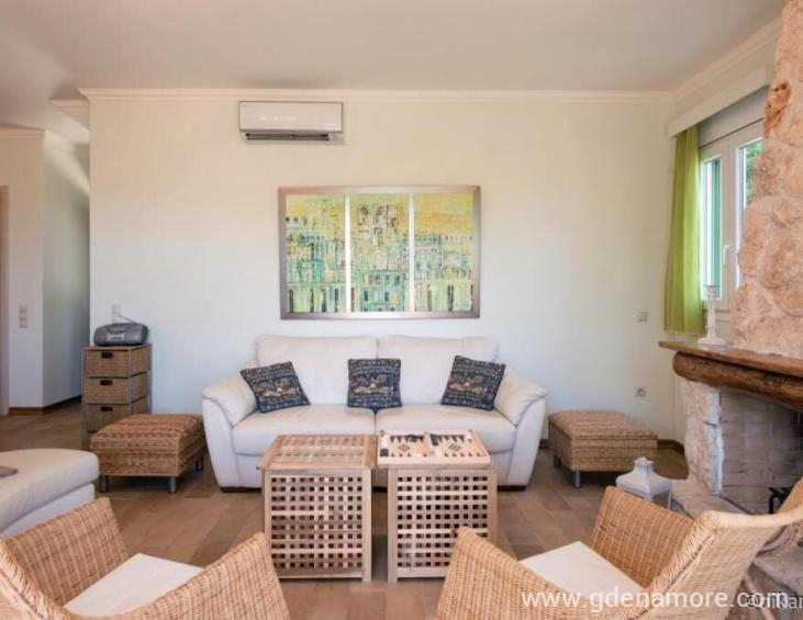 aziza-villa-kastellanoi-corfu-19