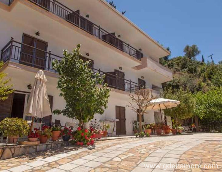 captain-studios-vasiliki-lefkada-17