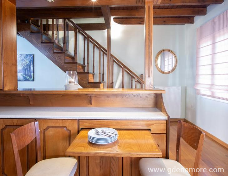 dimitras-home-vasiliki-lefkada-13