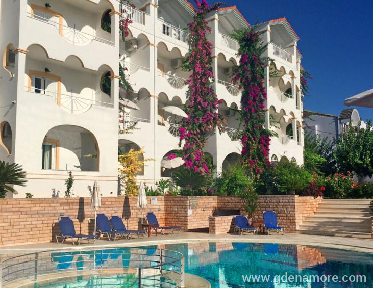 haris-hotel-apartments-vrahos-epirus-129