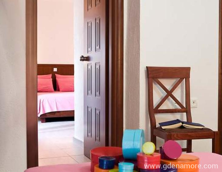 stratos-hotel-afytos-kassandra-family-suite-4