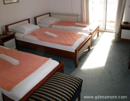 Hotel Palace, , alojamiento privado en Herceg Novi, Montenegro