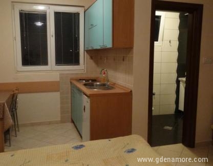 Apartmani Matea, zasebne nastanitve v mestu Tivat, Črna gora