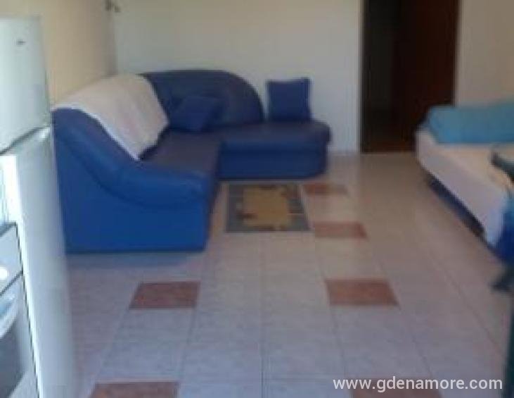 boravak 40 m2 sa kuhinjom