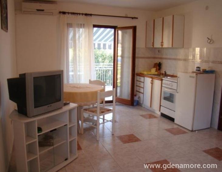 boravak 40m2 sjever kuhinja