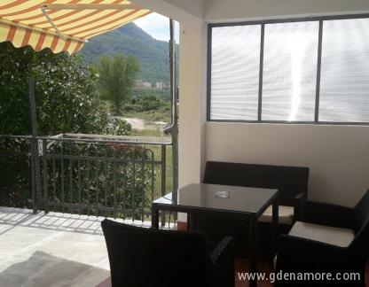 Apartamentos-Lastva-Jaz, , alojamiento privado en Budva, Montenegro - TERASA1