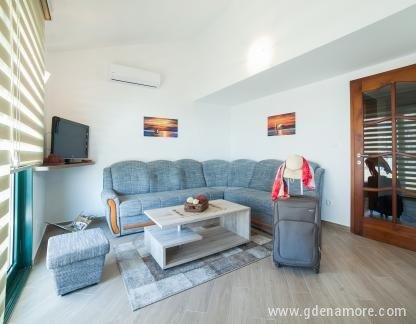 Апартаменти Игало-Лукс, , частни квартири в града Igalo, Черна Гора - 05