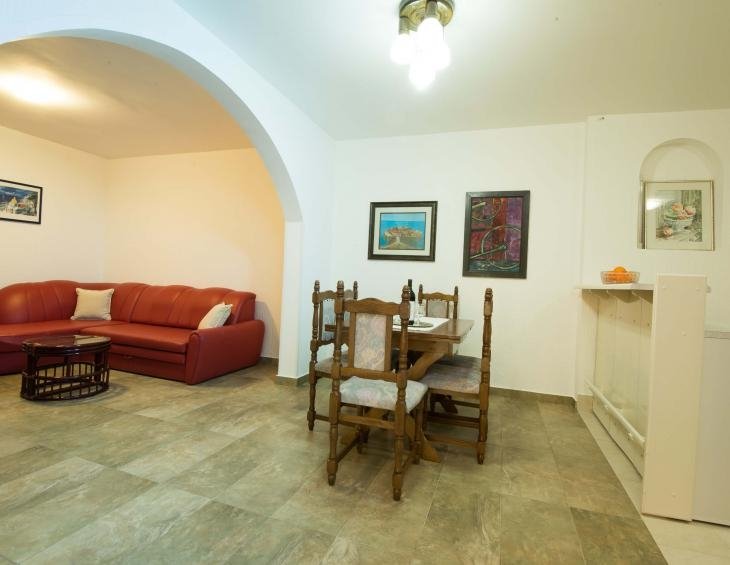 dvosobni-apartman-budva-10