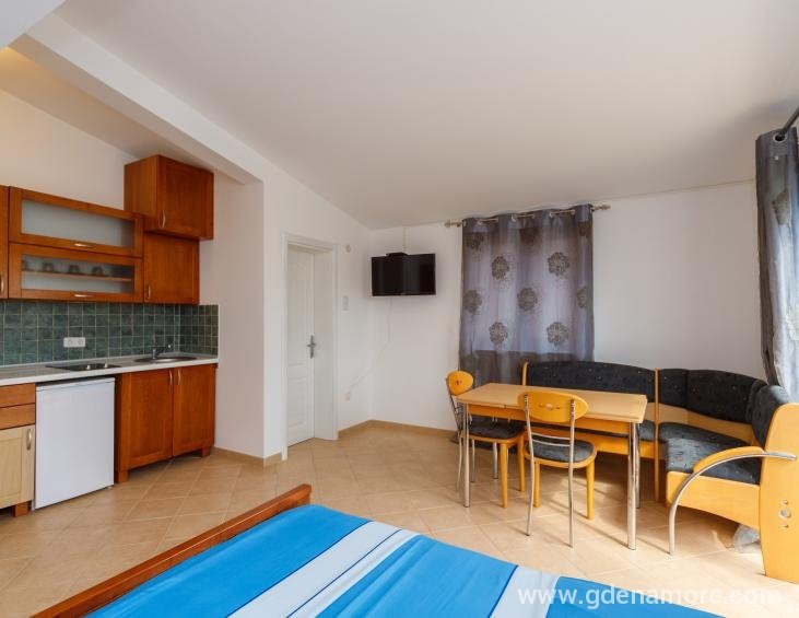 Apartman #9