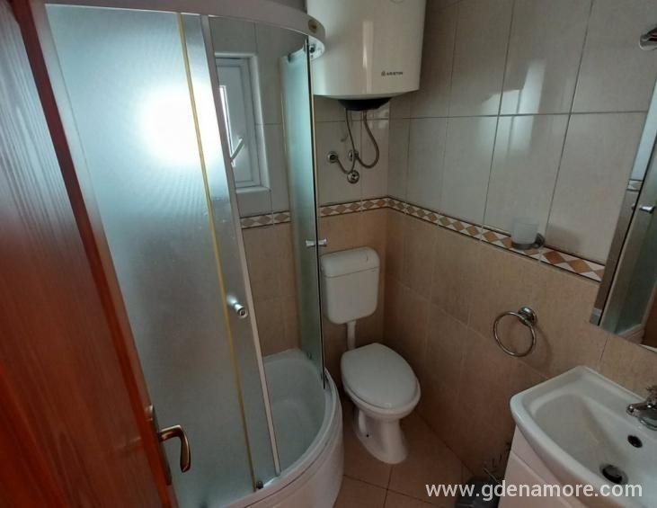 IMG-b18f460cad542fa6235b95980396f767-V