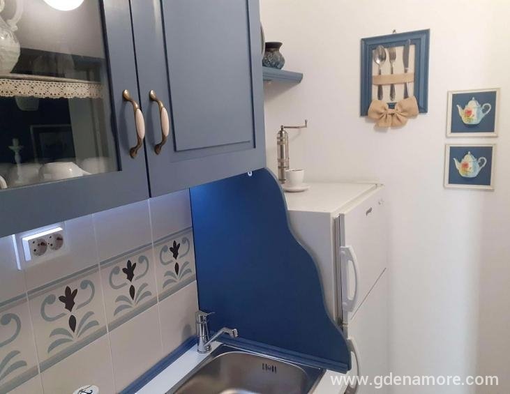 Cajna kuhinja / Kitchenette