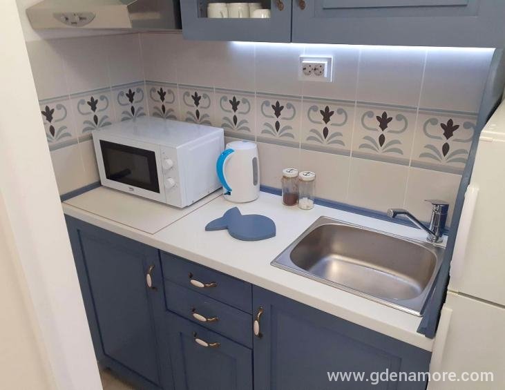 Cajna kuhinja / Kitchenette