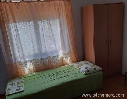 Apartmani Peđa, , ενοικιαζόμενα δωμάτια στο μέρος Djenović, Montenegro