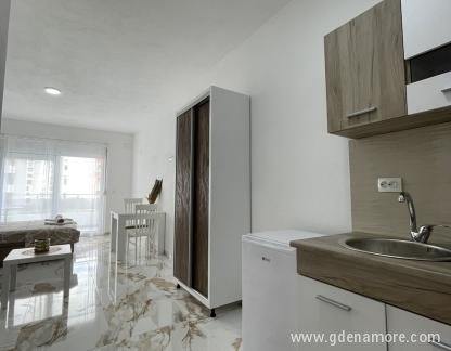 Apartmani Summer Dreams, , zasebne nastanitve v mestu Dobre Vode, Črna gora - 1B2D848C-DCBE-4332-870E-93ADD5F1DE05